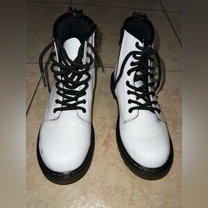 Dr.Marten White Boots - Youth Size 4 - Used / Good Condition